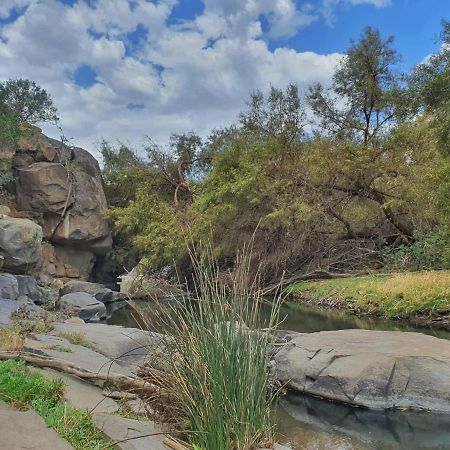 Vrede Fountain House Farm Stay Graaff Reinet Ngoại thất bức ảnh